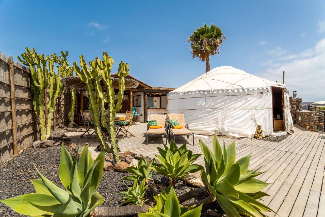 Tabayesco Finca De Arrieta Village - Yurts And Stone Cottages - Shared Pool - Walking Distance To Arrieta Beach - Eco Friendly מראה חיצוני תמונה