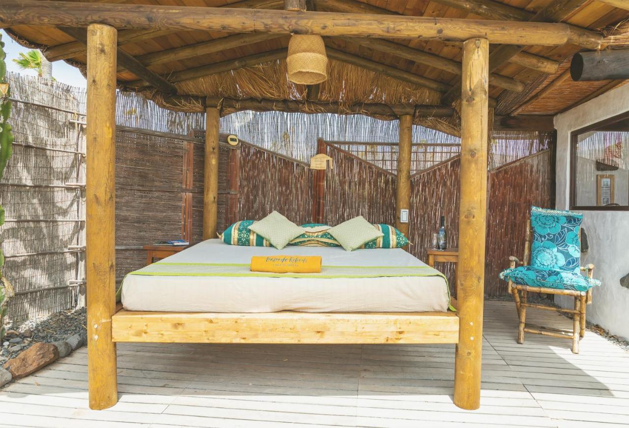 Tabayesco Finca De Arrieta Village - Yurts And Stone Cottages - Shared Pool - Walking Distance To Arrieta Beach - Eco Friendly מראה חיצוני תמונה