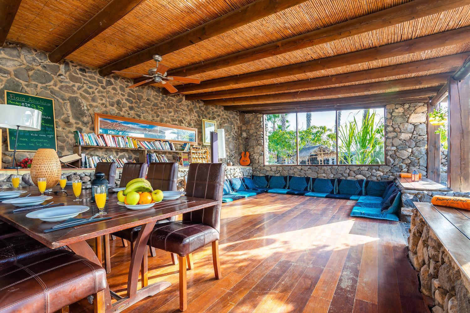 Tabayesco Finca De Arrieta Village - Yurts And Stone Cottages - Shared Pool - Walking Distance To Arrieta Beach - Eco Friendly מראה חיצוני תמונה