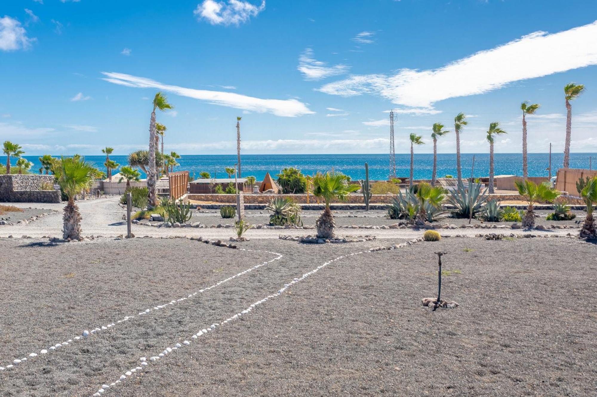 Tabayesco Finca De Arrieta Village - Yurts And Stone Cottages - Shared Pool - Walking Distance To Arrieta Beach - Eco Friendly מראה חיצוני תמונה