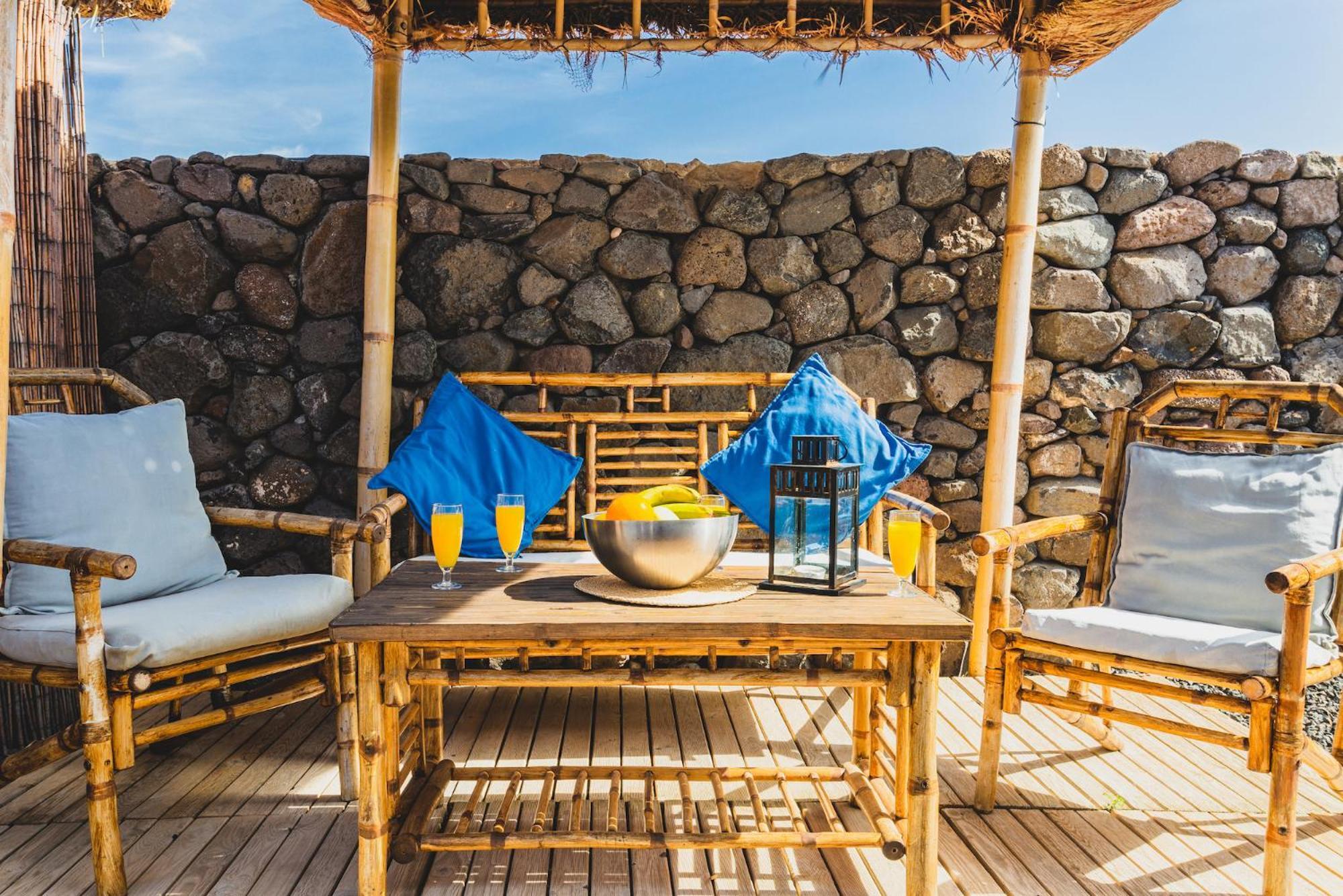 Tabayesco Finca De Arrieta Village - Yurts And Stone Cottages - Shared Pool - Walking Distance To Arrieta Beach - Eco Friendly מראה חיצוני תמונה