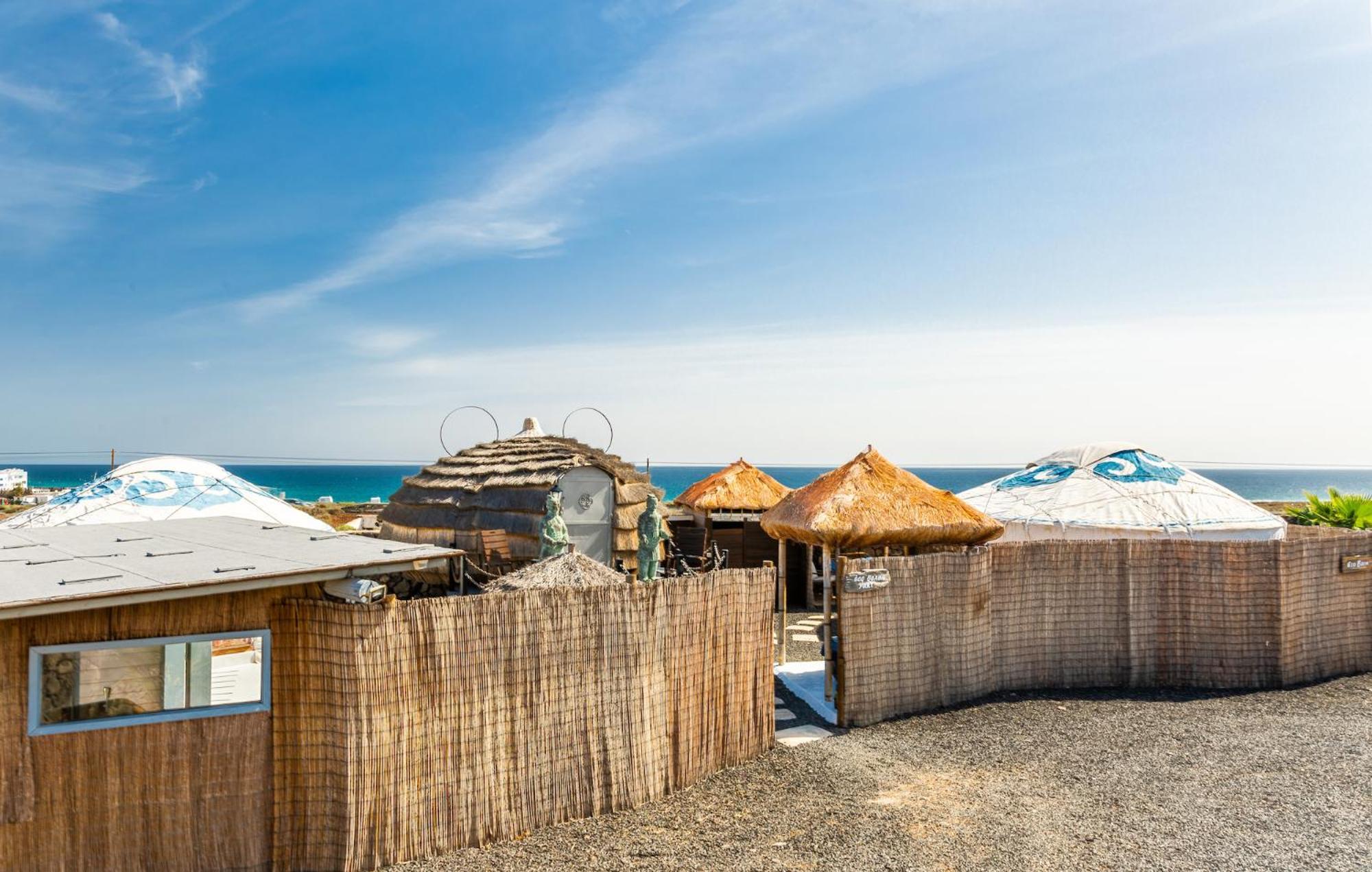 Tabayesco Finca De Arrieta Village - Yurts And Stone Cottages - Shared Pool - Walking Distance To Arrieta Beach - Eco Friendly מראה חיצוני תמונה
