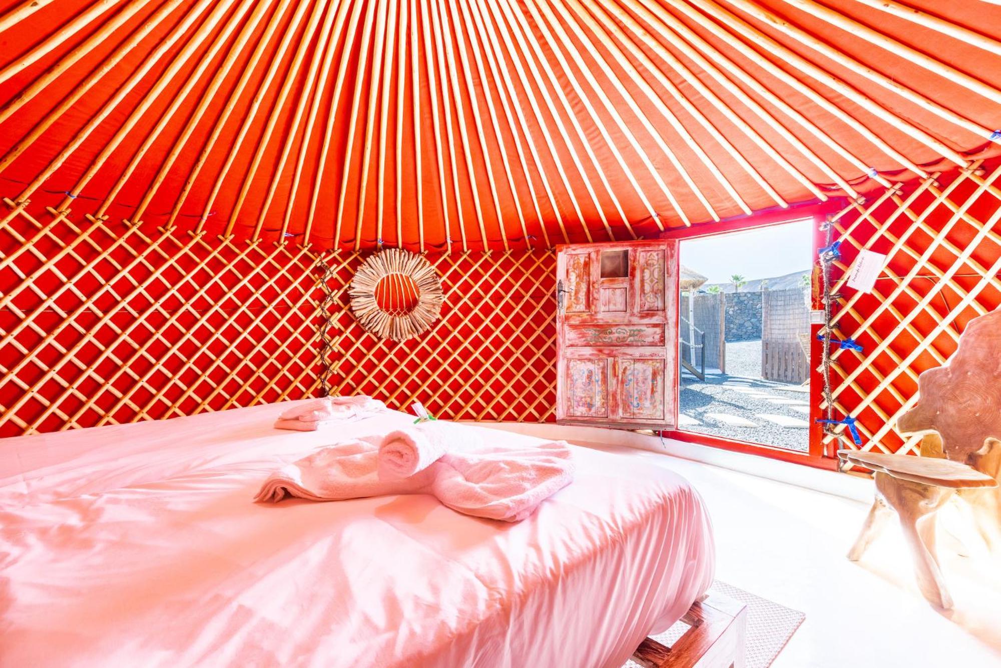 Tabayesco Finca De Arrieta Village - Yurts And Stone Cottages - Shared Pool - Walking Distance To Arrieta Beach - Off Grid מראה חיצוני תמונה