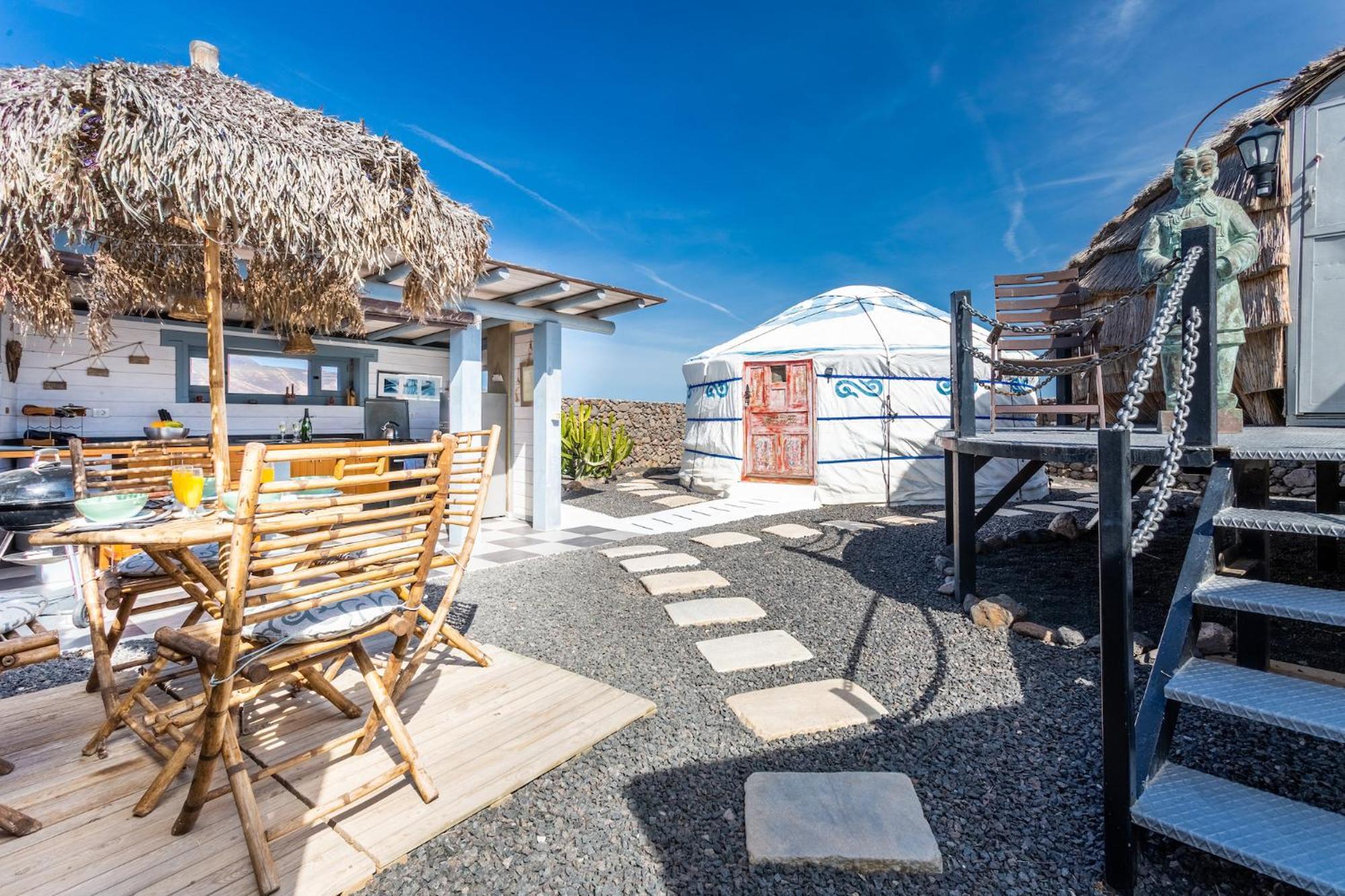 Tabayesco Finca De Arrieta Village - Yurts And Stone Cottages - Shared Pool - Walking Distance To Arrieta Beach - Off Grid מראה חיצוני תמונה