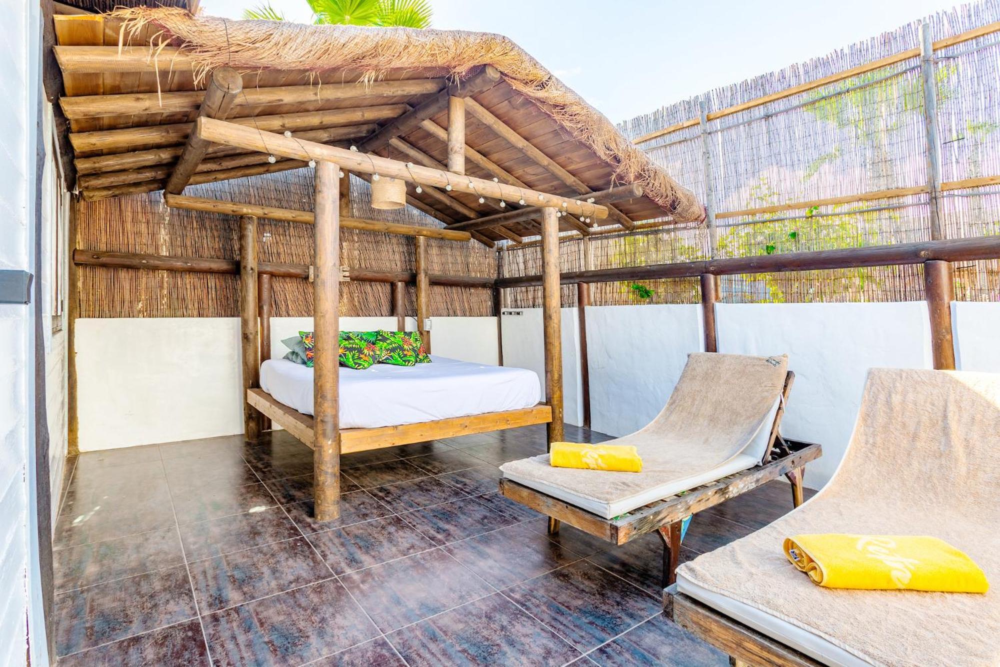 Tabayesco Finca De Arrieta Village - Yurts And Stone Cottages - Shared Pool - Walking Distance To Arrieta Beach - Eco Friendly מראה חיצוני תמונה