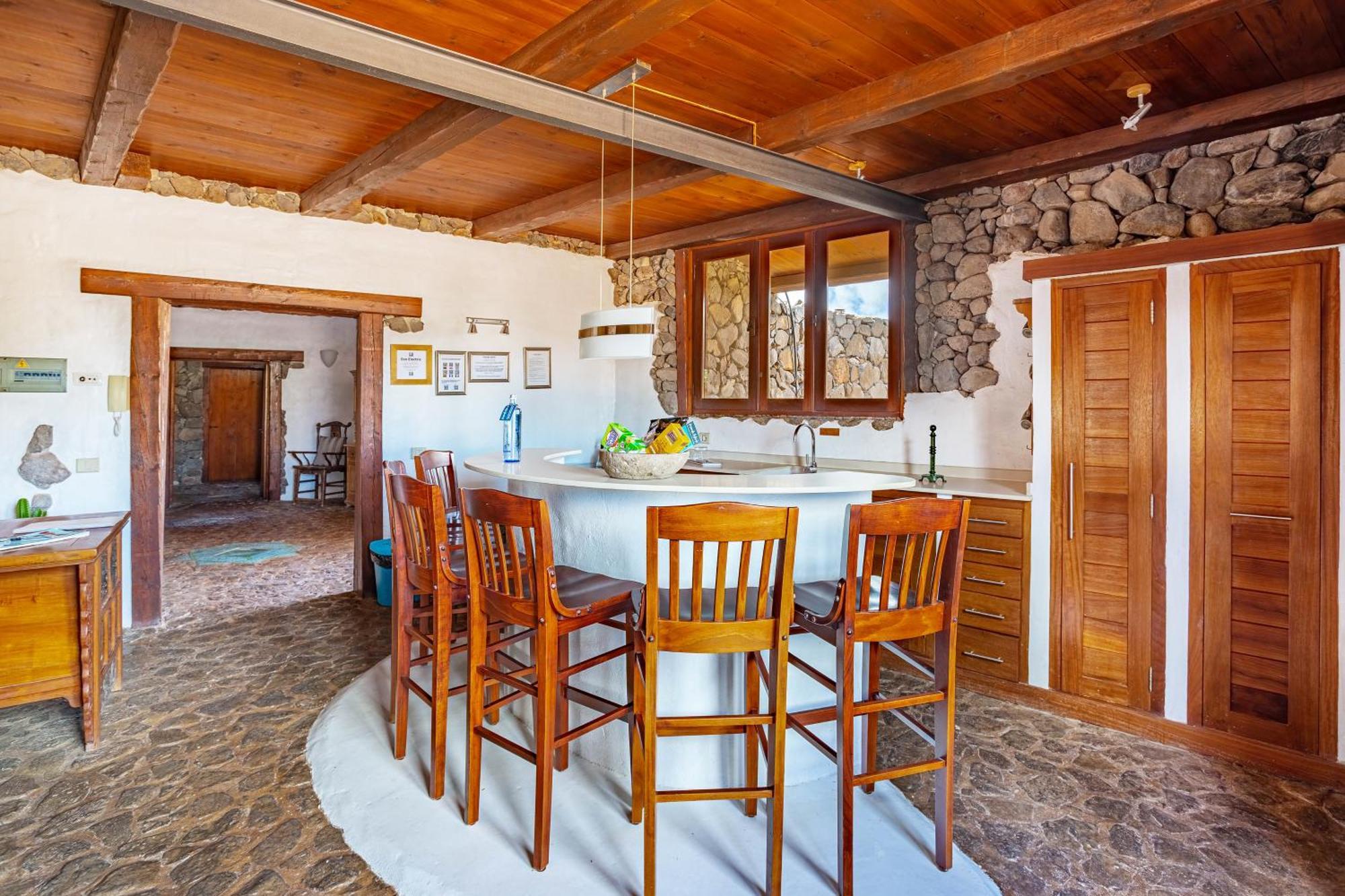 Tabayesco Finca De Arrieta Village - Yurts And Stone Cottages - Shared Pool - Walking Distance To Arrieta Beach - Eco Friendly מראה חיצוני תמונה